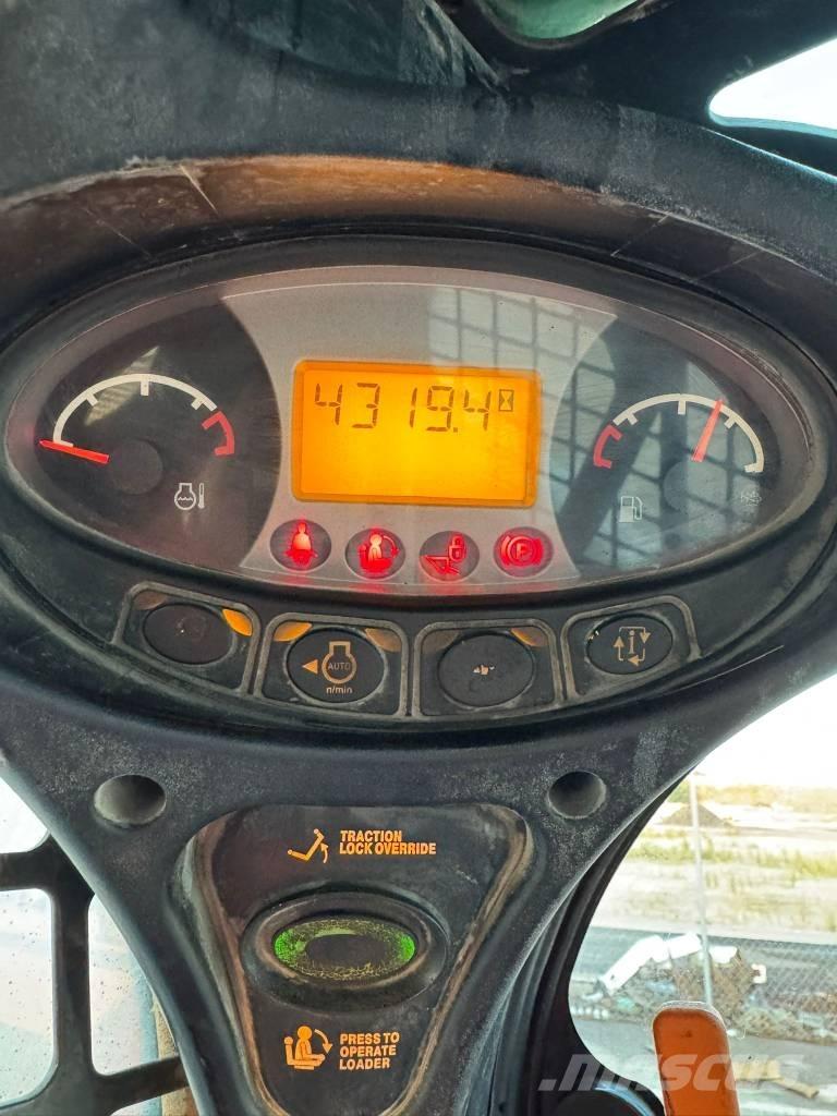 Bobcat S570 Skid steer mini utovarivači