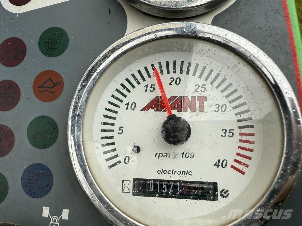 Avant 635 Utovarivači na kotačima