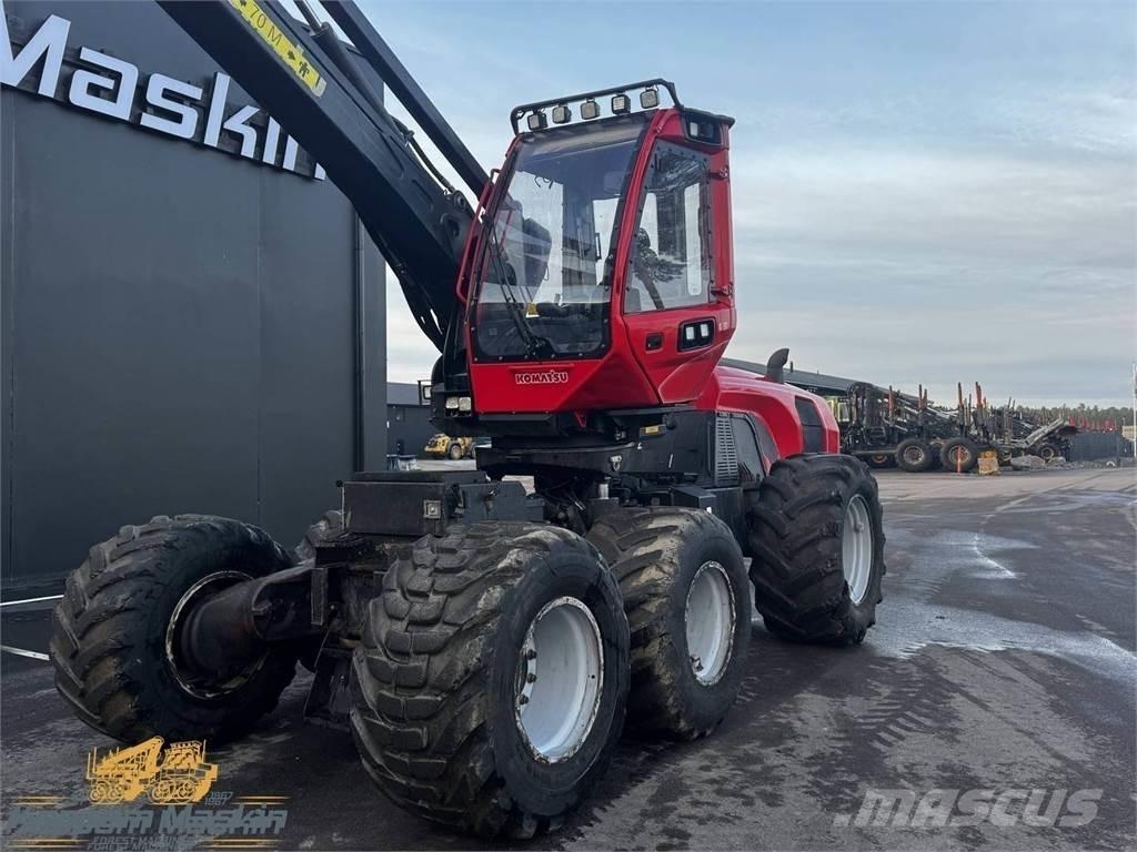 Komatsu 911 Harversteri