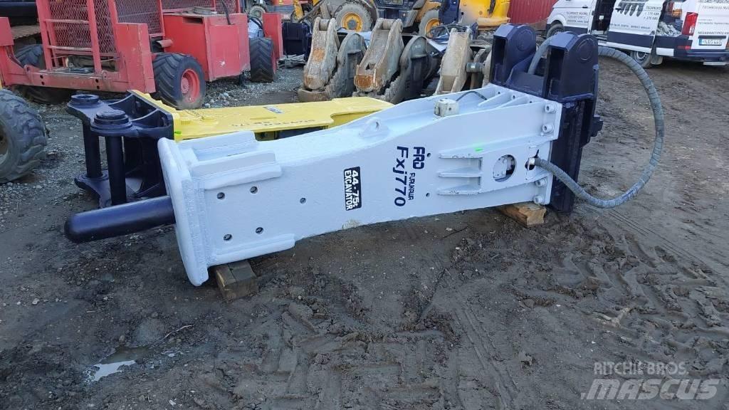 Furukawa FXJ 770 Čekići