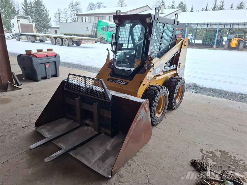 CAT 226 B3 4X4 Građevinarstvo – ostalo