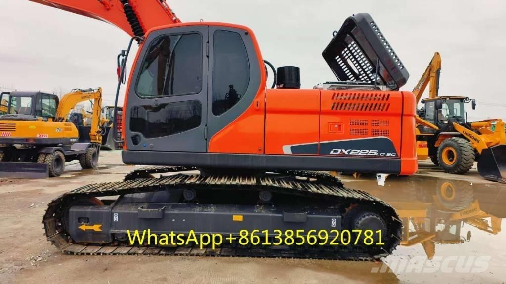Doosan DX 225 Bageri gusjeničari