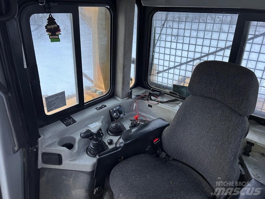 CAT D 8 R Buldožeri gusjeničari