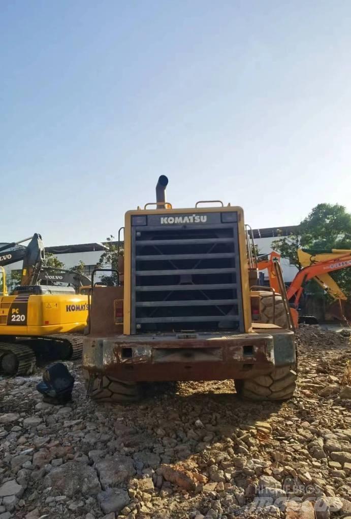Komatsu WA 600 Utovarivači na kotačima