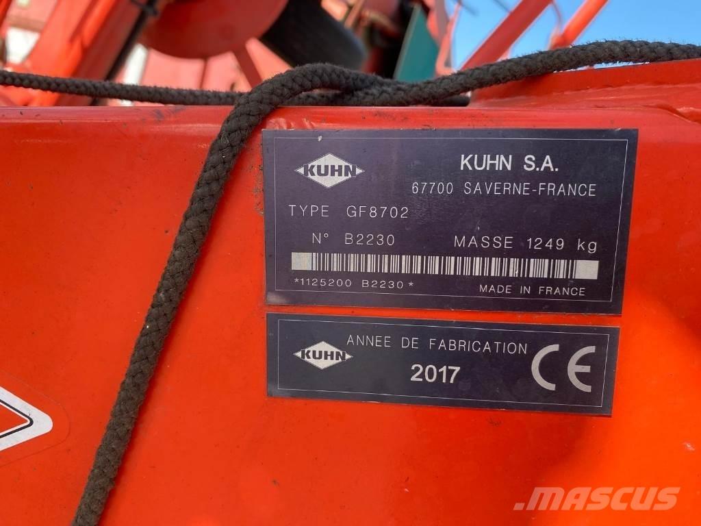 Kuhn GF8702 Okretači i sakupljači sijena