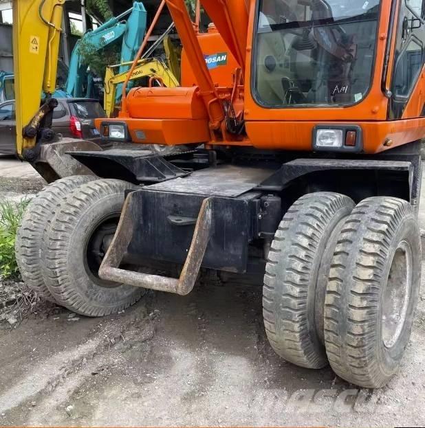 Doosan DH150W-7 Bageri na kotačima