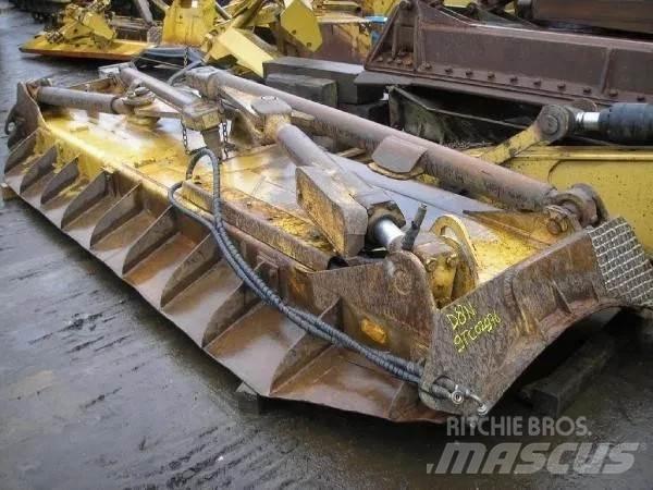 CAT D8N Buldožeri gusjeničari