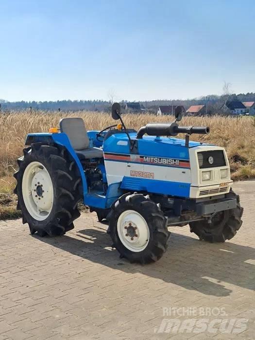 Mitsubishi MT3201 Kompaktni (mali) traktori