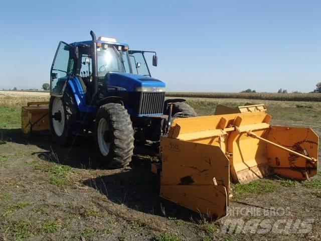 New Holland 8670 Traktori