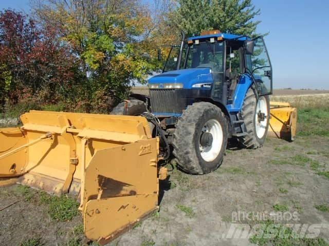 New Holland 8670 Traktori