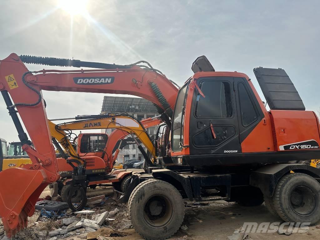 Doosan 150 W-7 Bageri na kotačima