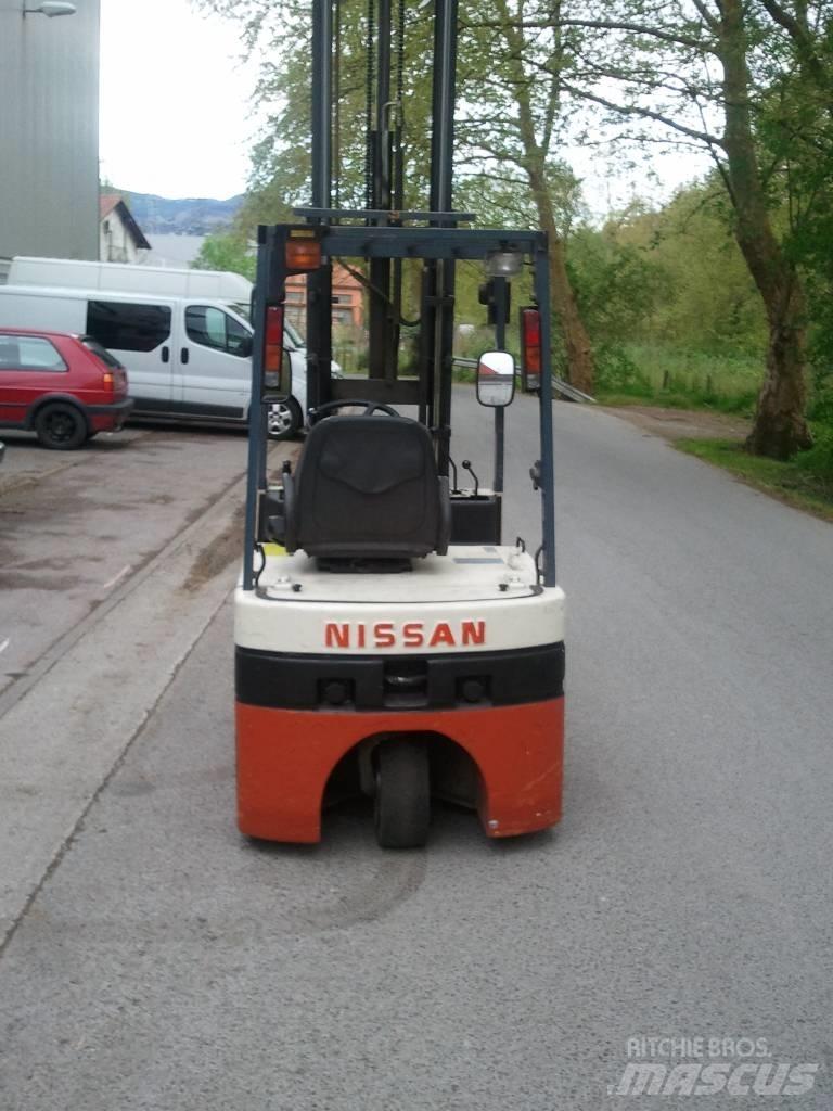 Nissan N01L15U Električni viličari