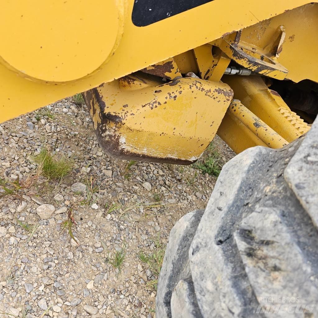 CAT 430E IT Utovarni rovokopači