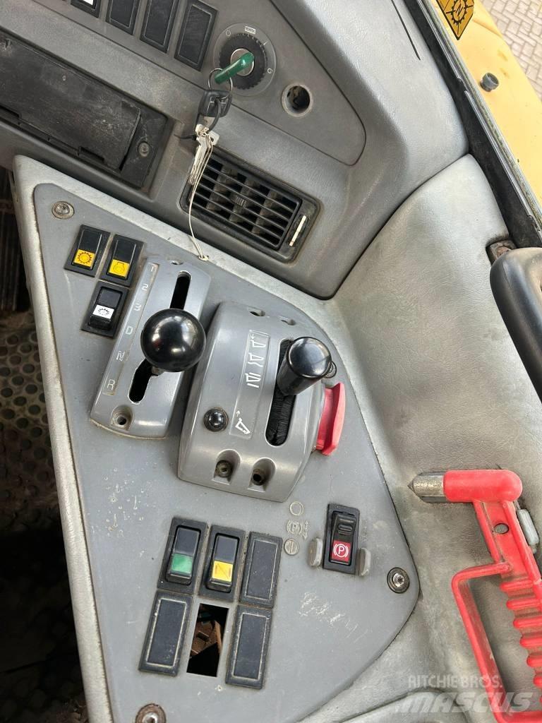 Volvo A 25 D Zglobni demperi