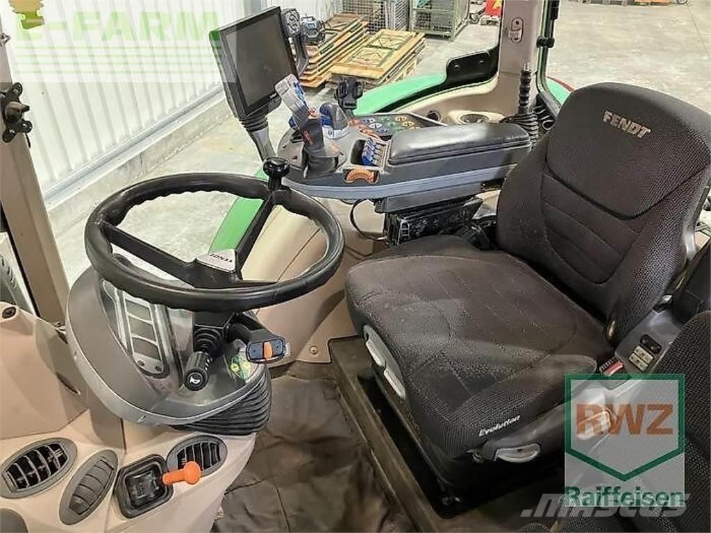 Fendt 700 vario s4 Traktori
