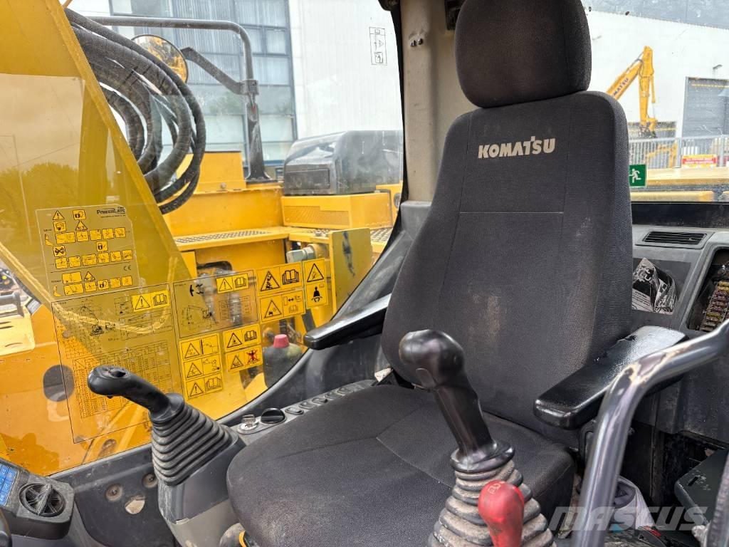 Komatsu PC138US-11 Bageri gusjeničari