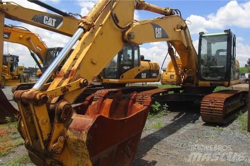 CAT 320C Mini bageri <7t