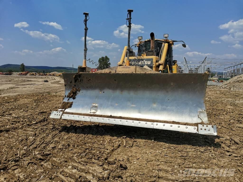 Komatsu D 65 PX-17 Buldožeri gusjeničari