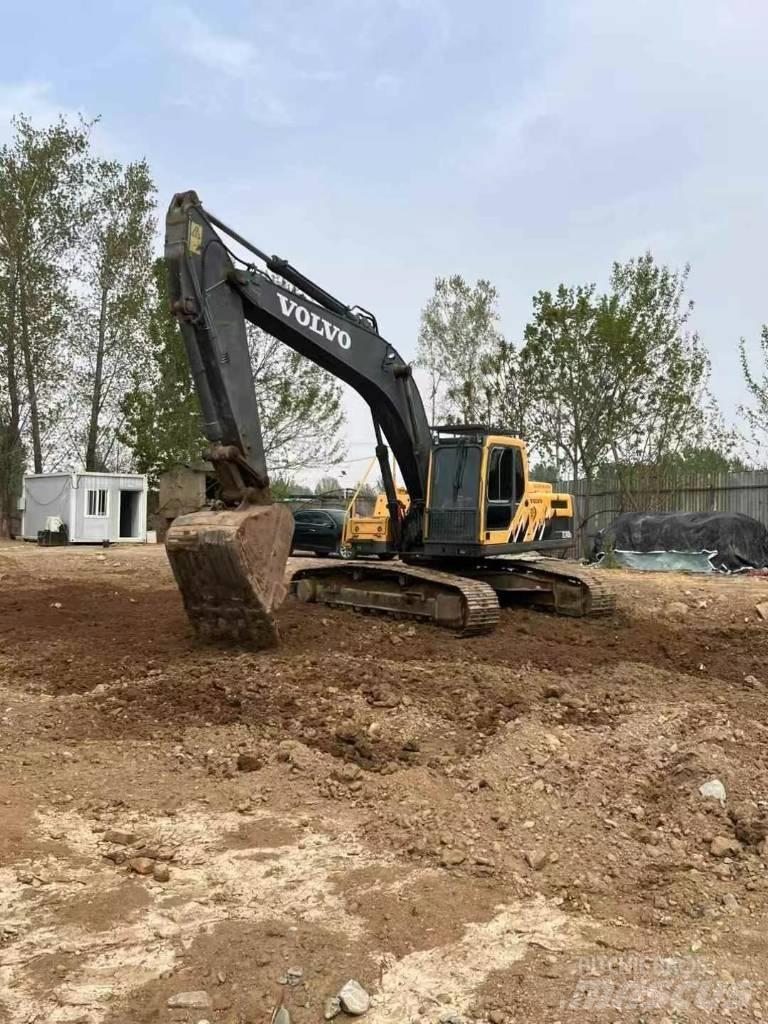 Volvo EC 240 Bageri gusjeničari