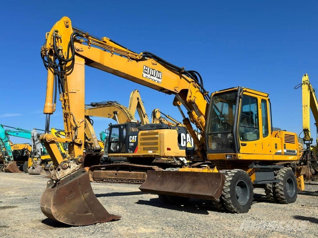 Liebherr A 900 B Bageri na kotačima