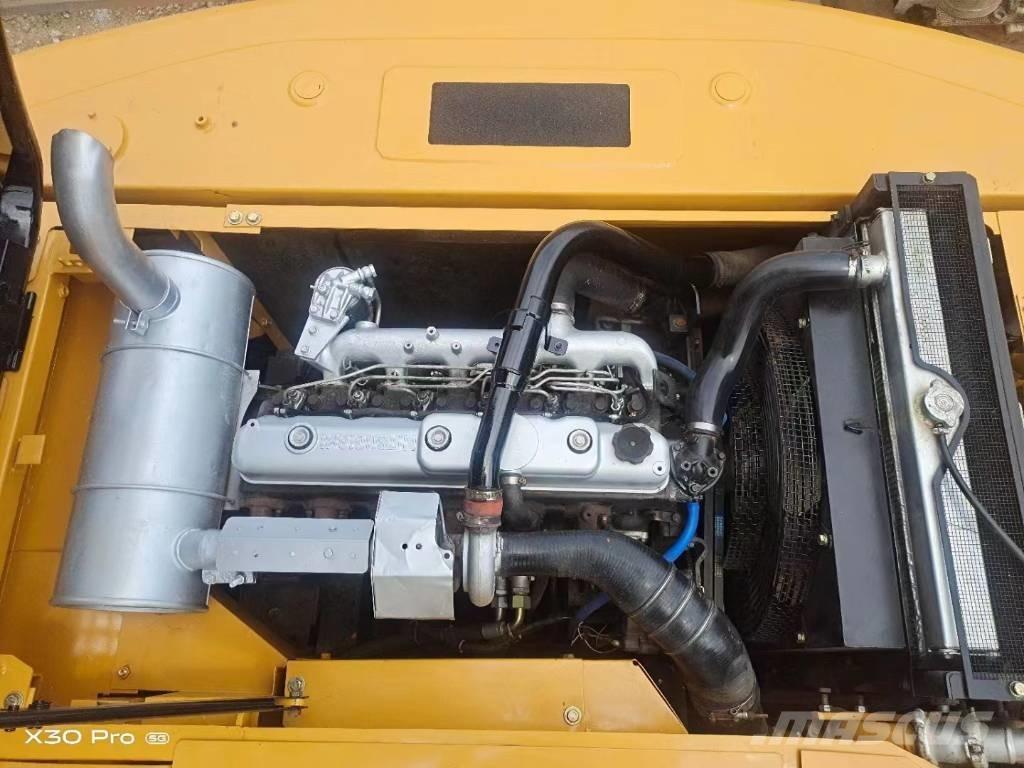 Sany SY215-9 Bageri gusjeničari