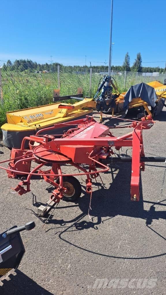JF CR 320 Okretači i sakupljači sijena