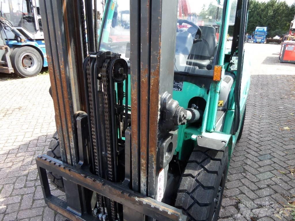 Mitsubishi FD45NT Dizelski viličari