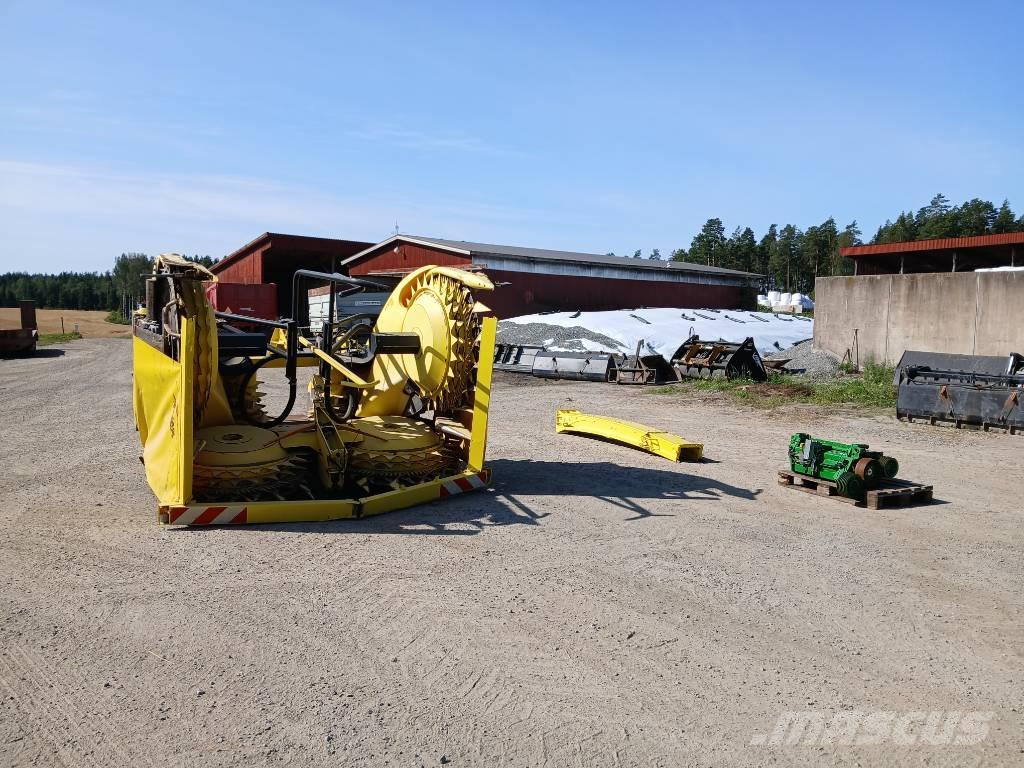 John Deere 460 Plus Strojevi za krmu na vlastiti pogon