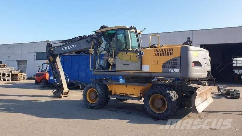 Volvo EW 210 C Bageri na kotačima