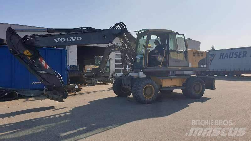 Volvo EW 210 C Bageri na kotačima