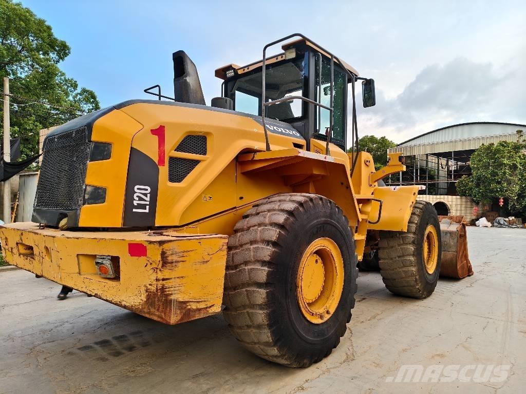 Volvo L 120 Utovarivači na kotačima