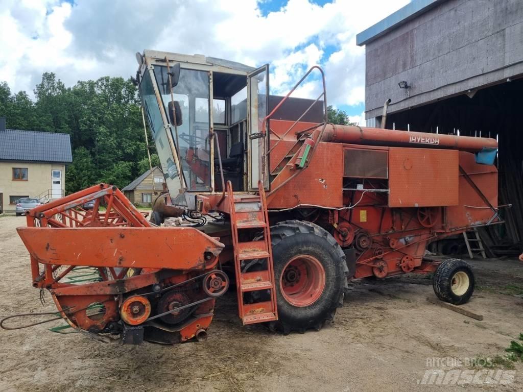 Laverda M152 Kombajni