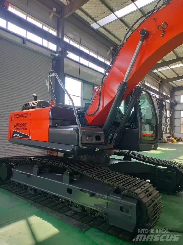 Doosan DX300 Midi bageri 7t – 12t