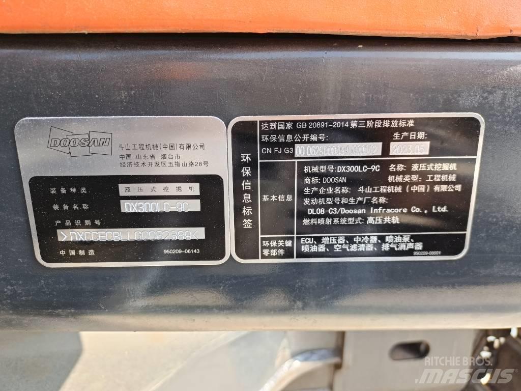 Doosan DX300-9 Bageri gusjeničari