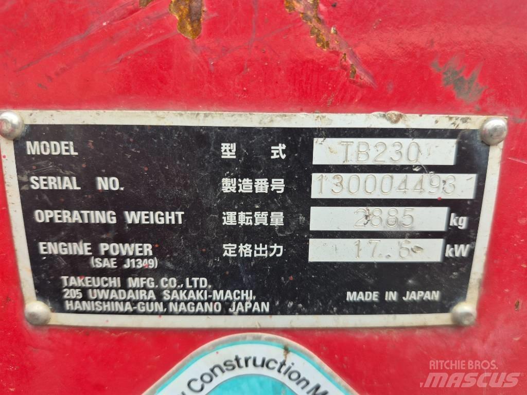 Takeuchi TB 230 Mini bageri <7t
