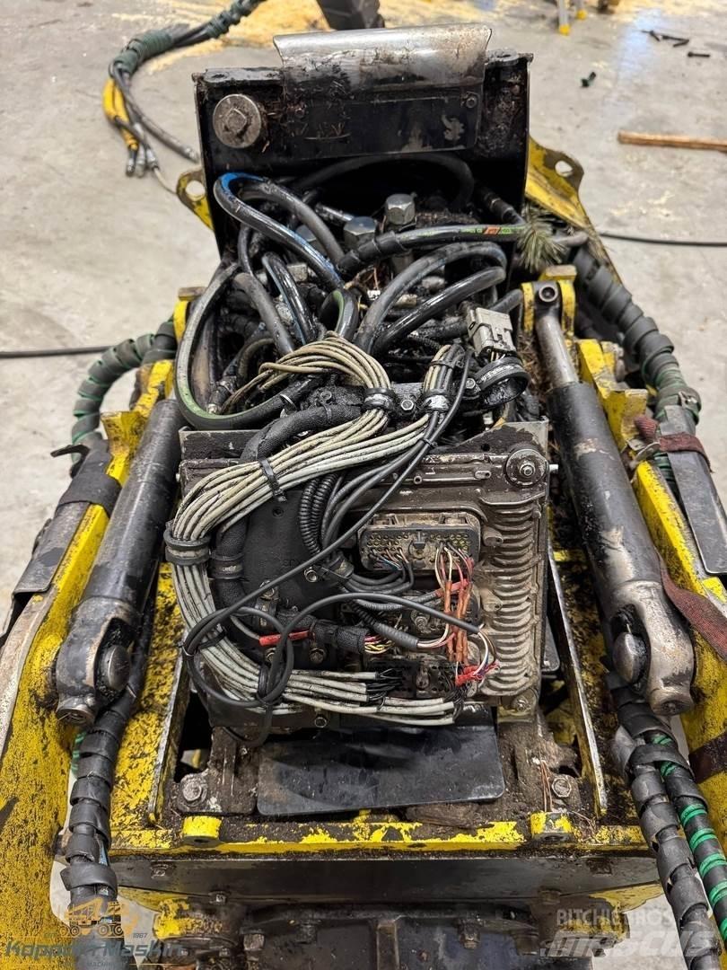 John Deere H415 Glave za kombajne