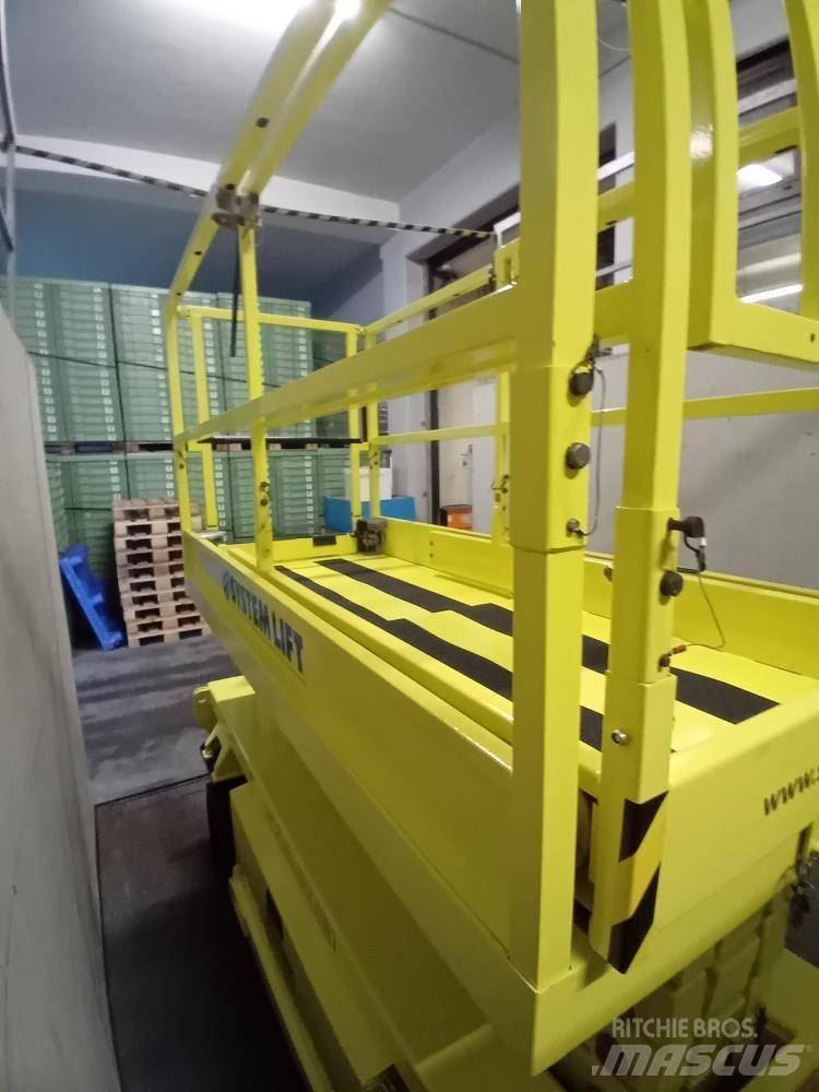 Holland Lift HL-9710 Škaraste platforme