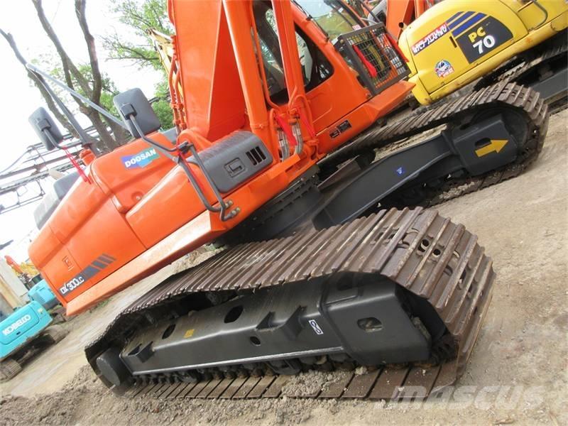 Doosan DX 340 Bageri gusjeničari