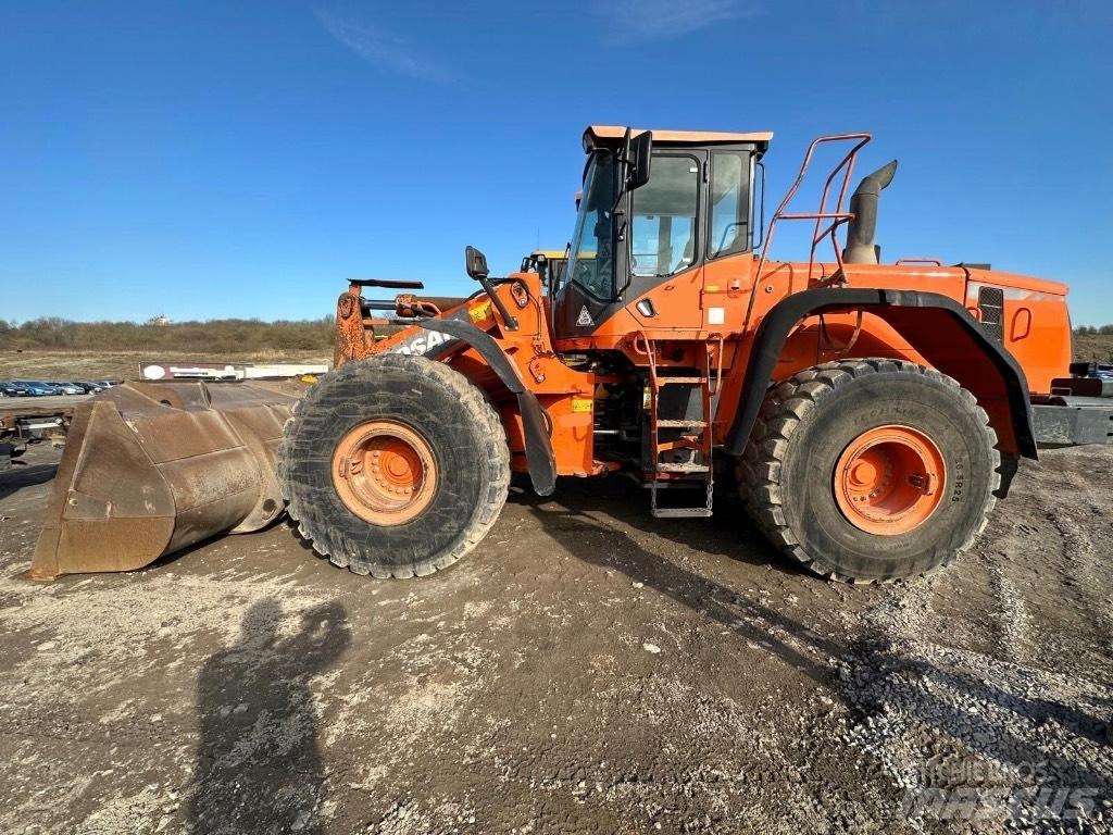 Doosan DX420-3 Bageri na kotačima