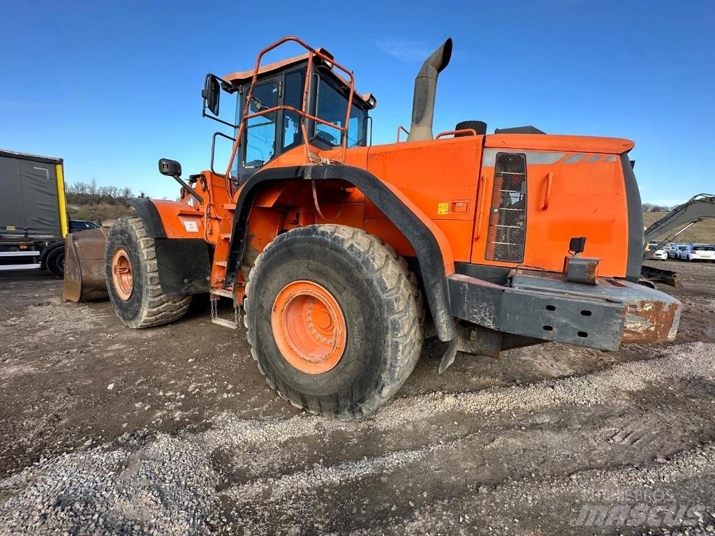 Doosan DX420-3 Bageri na kotačima