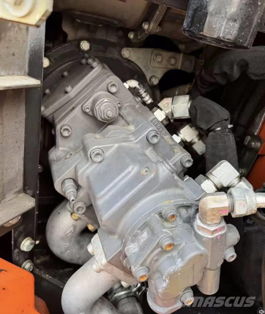 Hitachi ZX 75 US Midi bageri 7t – 12t
