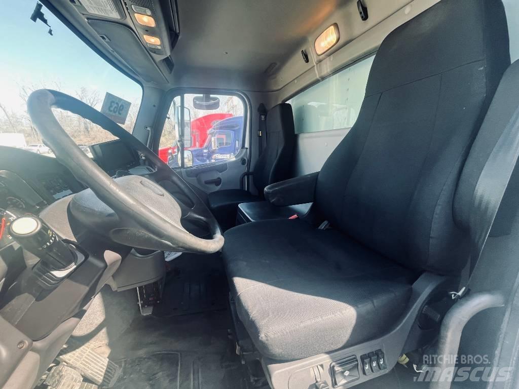 Freightliner M 106 Sanduk kamioni