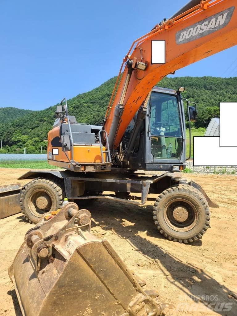 Doosan DX 140 W Bageri na kotačima