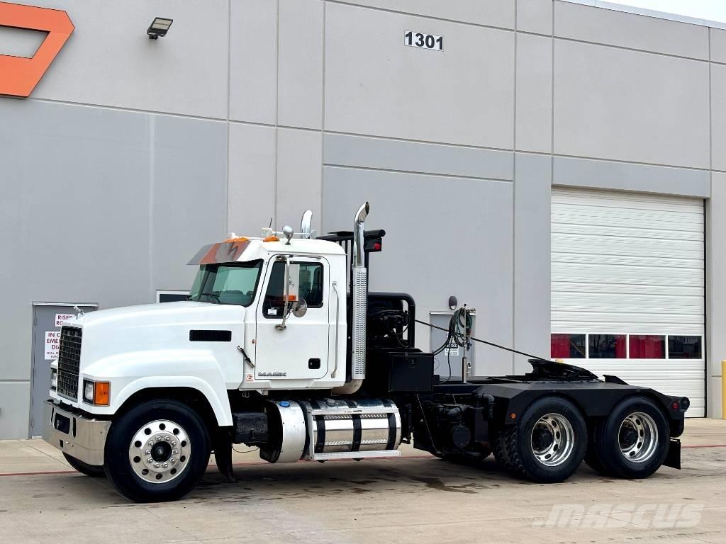 Mack CHU 613 Recovery vozila