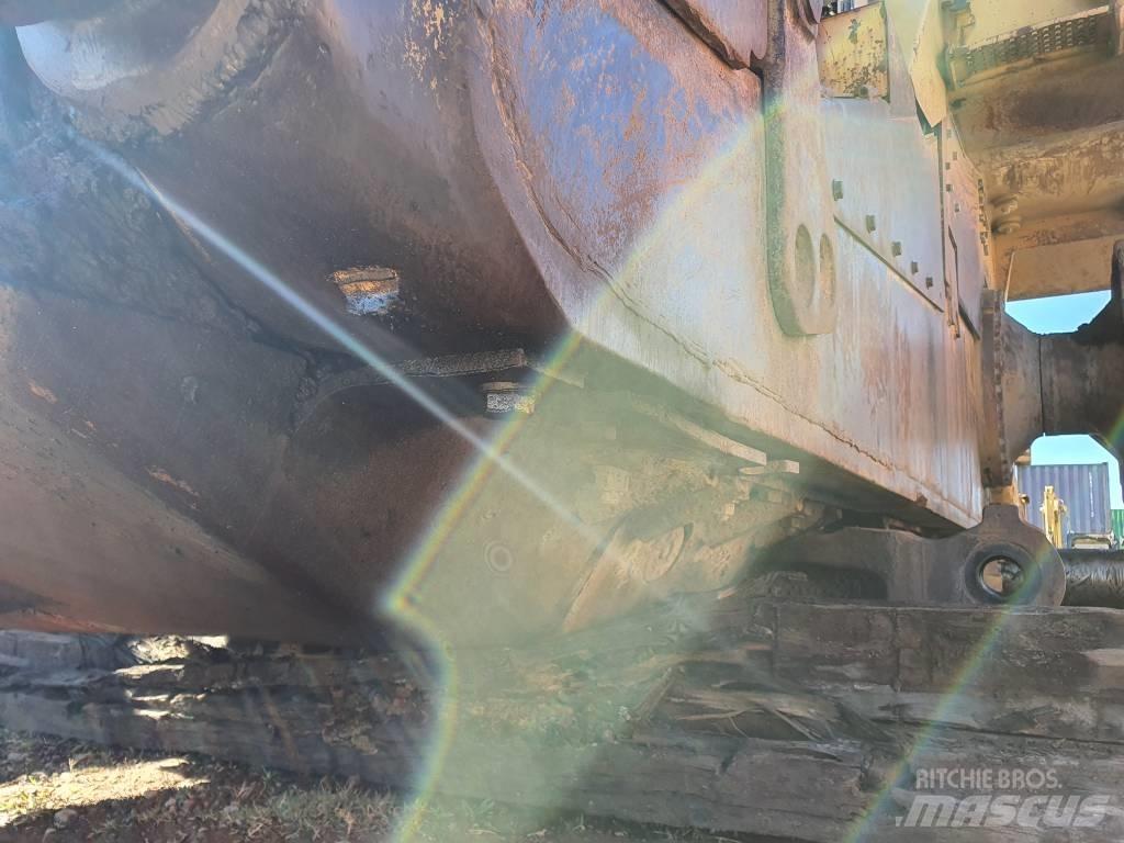 CAT D 11 R Buldožeri gusjeničari