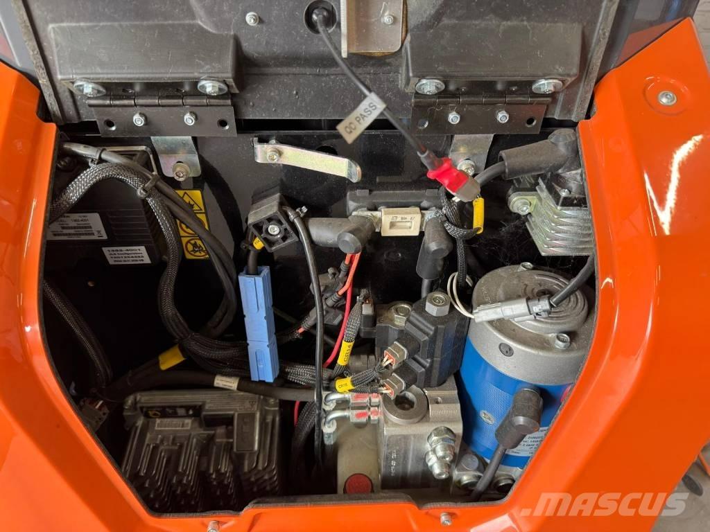 JLG DSP-M Visokopodizni komisioni viličar