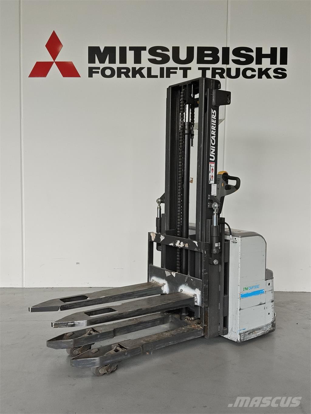 Atlet PSH160 Samopogonski ručni viličari