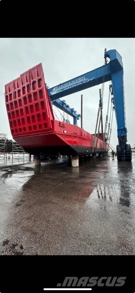  Cargo Ship Ganador Radni čamci/teglenice