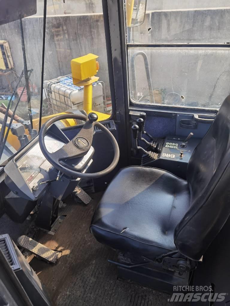 Komatsu WA 470 Utovarivači na kotačima