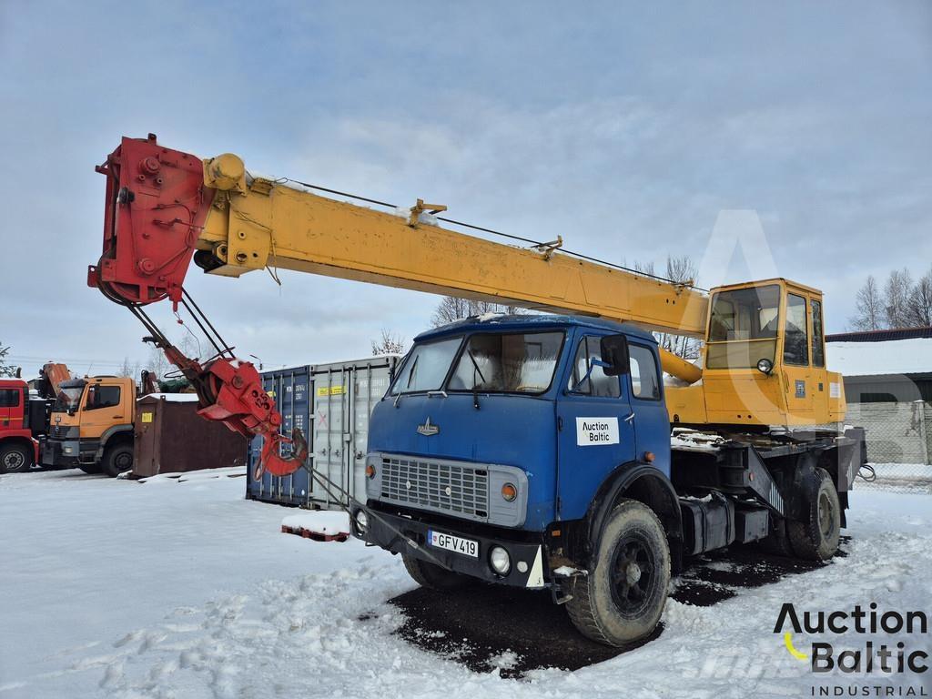 MAZ 5334 Kamioni sa kranom